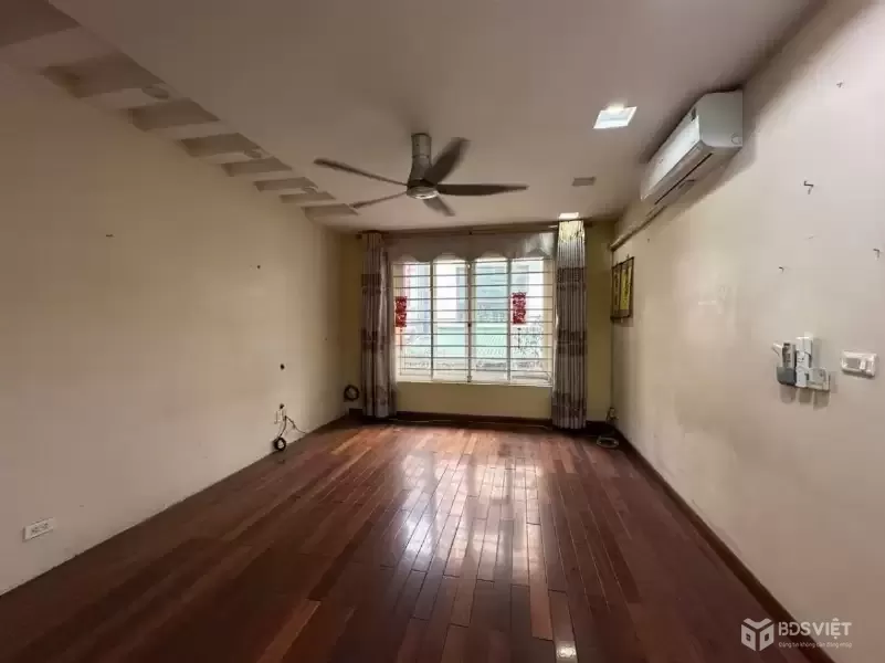 BÁN NHÀ BỒ ĐỀ - 5 TẦNG - GARA - THÔNG HỒNG TIẾN - Ô TÔ 7 CHỖ