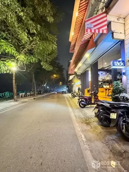 nhật chiêu tây hồ 57m x5 tầng mặt tiền 4m 20,9 tỷ ngõ thông,cách 10m ra mặt hồ