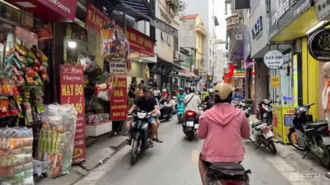 ???? NGÕ VĂN CHƯƠNG 2 – 4 TẦNG – MT 7M – 17 TỶ
Ô TÔ TRÁNH – VỈA HÈ 1M – KINH DOANH ĐỈNH