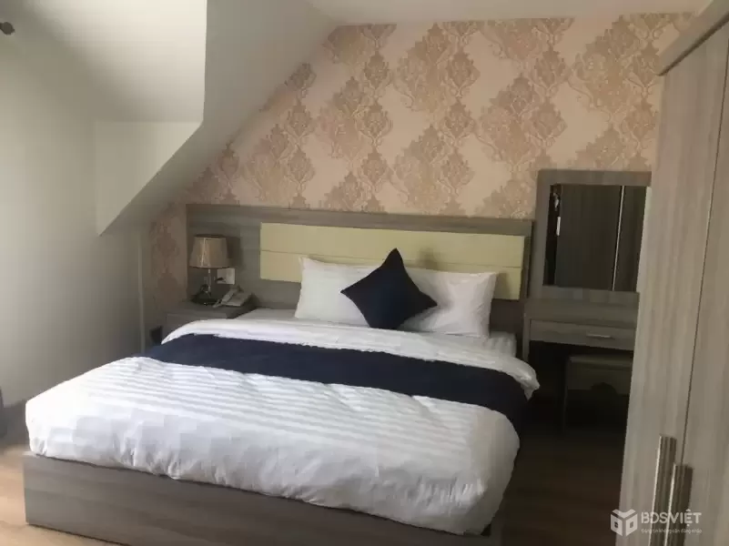 Cho thuê khách sạn 14 phòng đường Mạc Đỉnh Chi phường 4 Đà Lạt giá 45 triệu