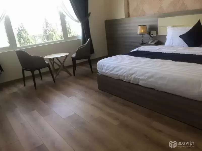 Cho thuê khách sạn 14 phòng đường Mạc Đỉnh Chi phường 4 Đà Lạt giá 45 triệu