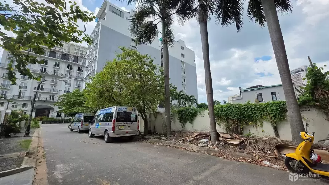 Bán đất ngang lớn Thảo Điền (Q2 cũ), 318m2, nội khu Đường 66. Giá 210tr/m2. SHR