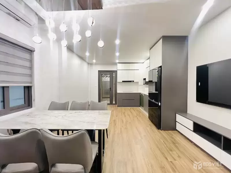 Bán Nhà  Kim Mã 38m2. 6 tầng. mặt tiền 4m. giá 16.5 Tỷ Ba Đình Hà Nội