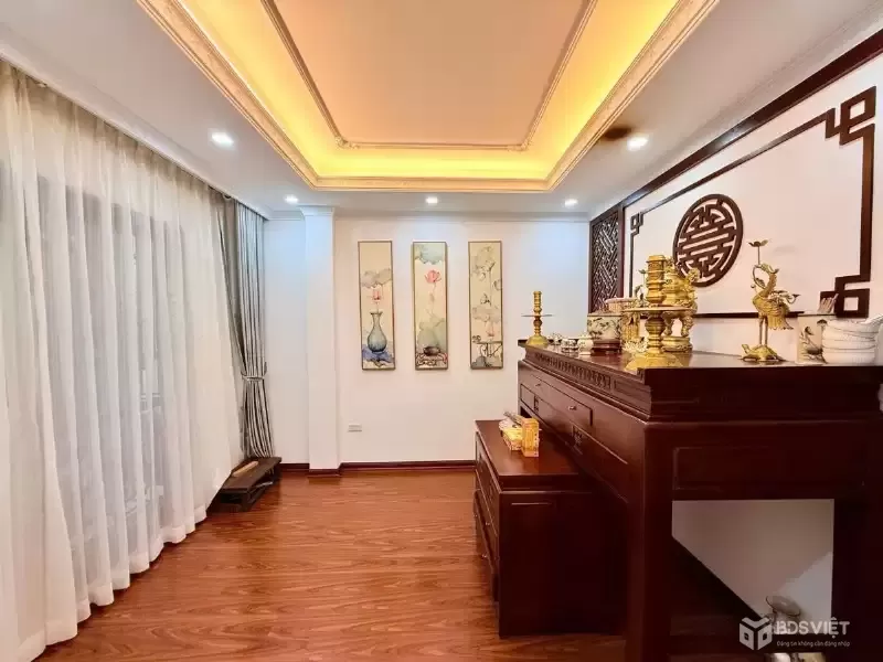 Bán Nhà Pháo Đài Láng 31m2. 5 tầng. mặt tiền 3.2m. giá 9.9 tỷ Đống Đa Hà Nội