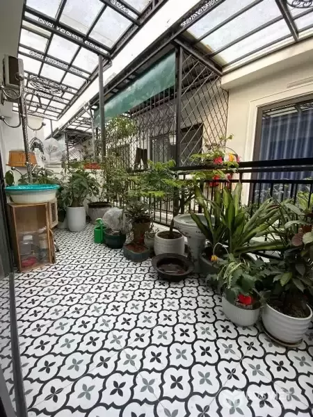 NHÀ ĐẸP TRUNG TÂM CẦU GIẤY – NGÕ NÔNG RỘNG – MỘT BƯỚC RA PHỐ