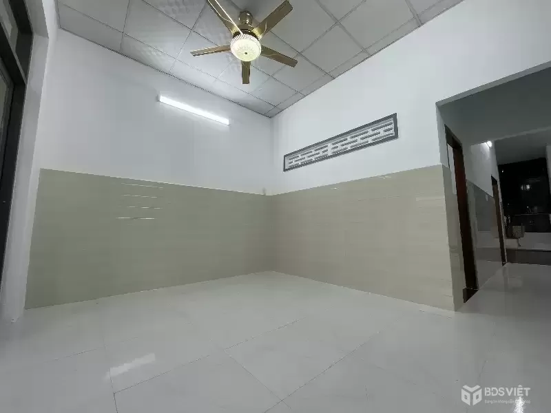 Nhà 2 tầng Vĩnh Hải Nha Trang – ô tô vào tận nơi – DT 133m² – gần biển 2,3km – 4,5 tỷ