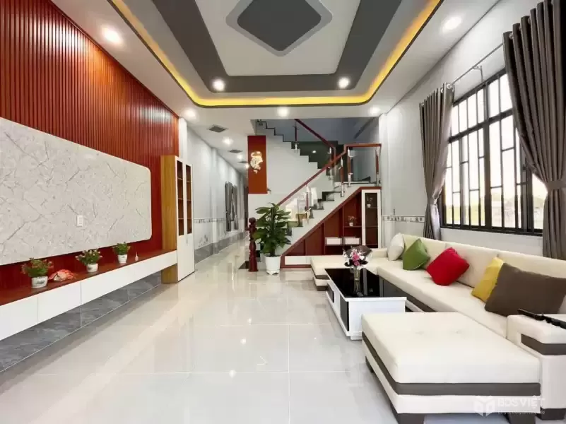 Bán nhà mặt tiền Rừng Dầu, Mỹ Hạnh Bắc dt 175m2 đã hoàn công , 1 lầu ,3pn 3wc giá 3,8 tỷ