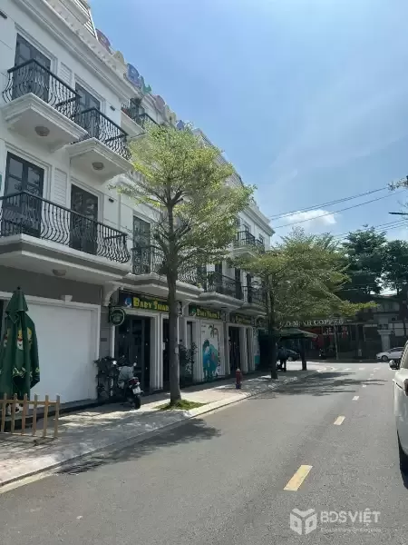 NHÀ ĐẸP - GIÁ TỐT -  Chính chủ Bán Căn Vincom Số 1 Hùng Vương, Tp Mỹ Tho, Tiền Giang