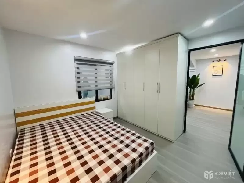 bán nhà tập thể nghĩa tân 60m 2 ngủ giá 4,55 tỷ ô tô đỗ cửa