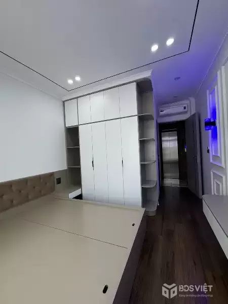 SIÊU PHẨM NGỌC THỤY LONG BIÊN 6 TẦNG THANG MÁY Ô TÔ ĐỖ CỬA 40m MT 4m 9 TỶ PULL NỘI THẤT