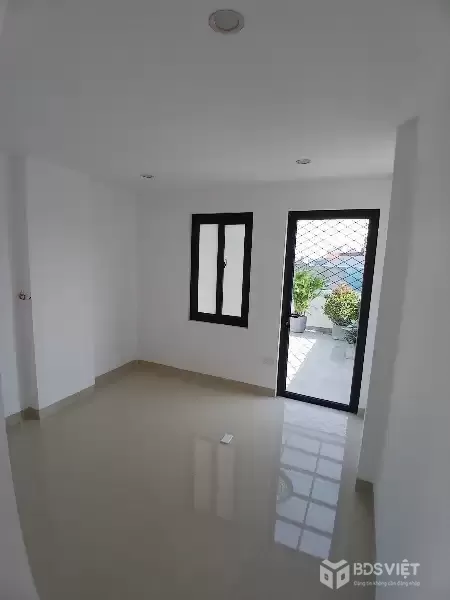 PHÂN KHÚC HIẾM TẦM TIỀN NGỌC THỤY 32M 5 TẦNG MT 3,5M 7 TỶ, NGÕ Ô TÔ TRÁNH NHÀ MỚI XÂY VỀ Ở NGAY