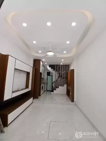 PHÂN KHÚC HIẾM TẦM TIỀN NGỌC THỤY 32M 5 TẦNG MT 3,5M 7 TỶ, NGÕ Ô TÔ TRÁNH NHÀ MỚI XÂY VỀ Ở NGAY