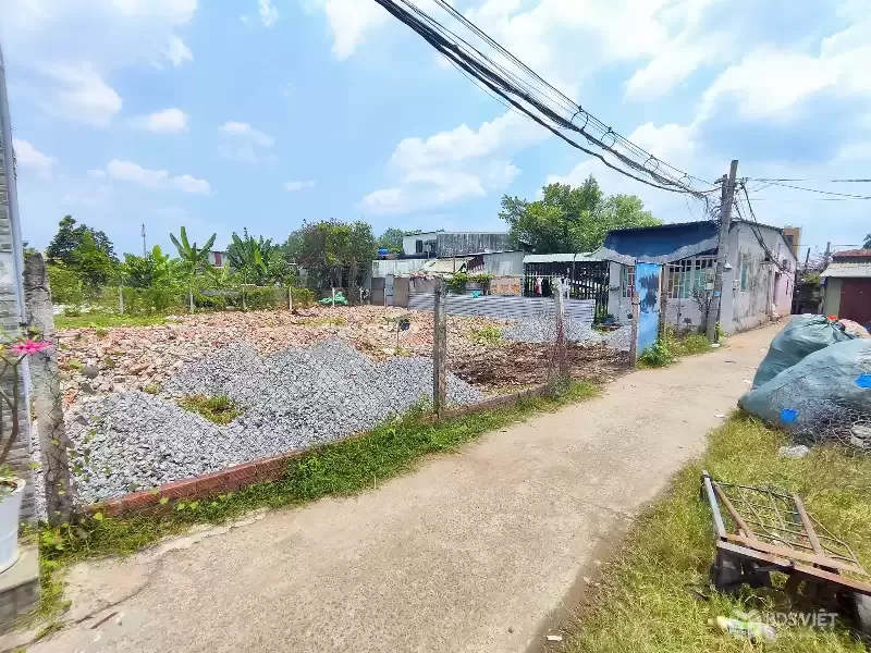 CẦN BÁN 107M2 ĐẤT THỔ CƯ LÔ GÓC HẺM XE BA GÁC