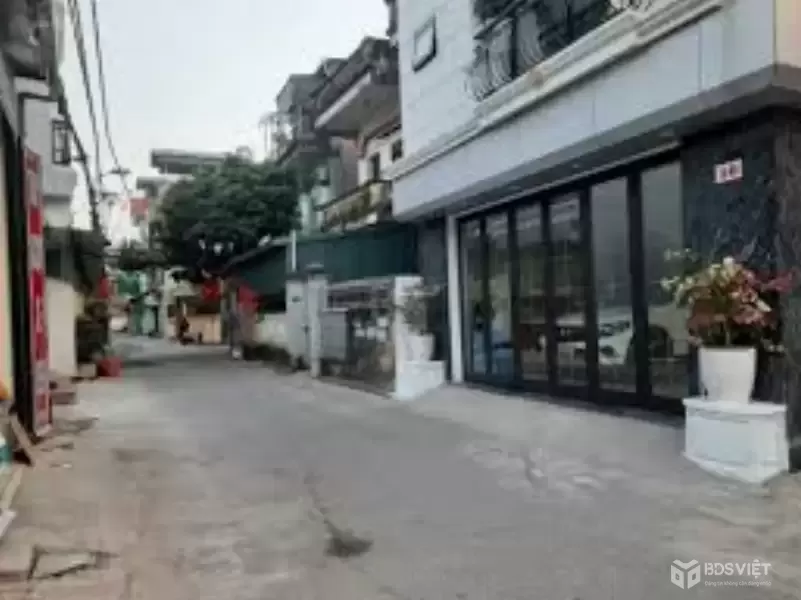 Bán biệt thự ngõ Lạc Long Quân Tây Hồ 165m2, mặt tiền 14m lh 0935628686