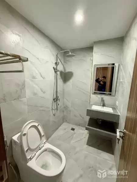 hoàng hoa thám 36m x5 tầng 10,9 tỷ nhà mới,gần phố,gần hồ tây