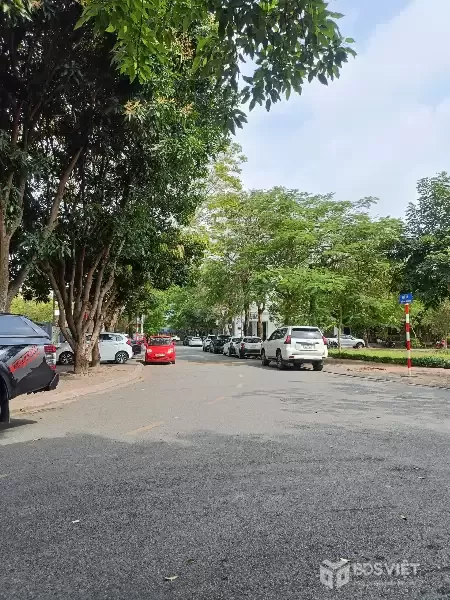 Bán Đất phân lô,  vỉa hè , phường Cự khối Long Biên.