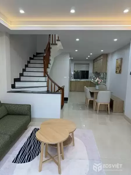 BÁN NHÀ DÂN XÂY RẤT CHẮC CHẮN VÀ HIỆN ĐẠI TẠI PHỐ LỆ MẬT, PHƯỜNG VIỆT HƯNG, LONG BIÊN