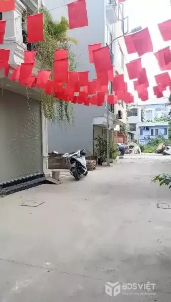 BÁN ĐẤT PHÂN LÔ KHU TĐC NGỌC THỤY - GARA - ÔTÔ TRÁNH GIÁ TỐT