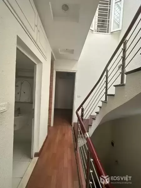 Bán Nhà Đền Lừ 1. 40m2. 5 tầng. mặt tiền 4m. giá 17.9 Tỷ Hoàng Mai Hà Nội