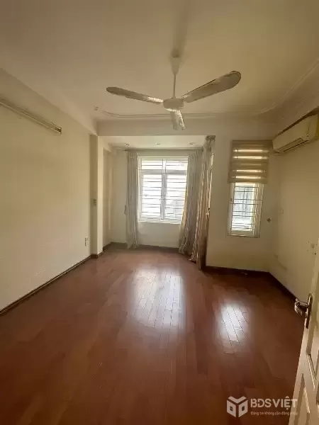 Bán Nhà Đền Lừ 1. 40m2. 5 tầng. mặt tiền 4m. giá 17.9 Tỷ Hoàng Mai Hà Nội