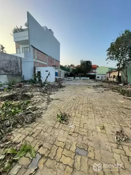 Đất MT Ngô Chân Lưu 1002m2 nở hậu giá tốt, thích hợp phân lô đầu tư sinh lời