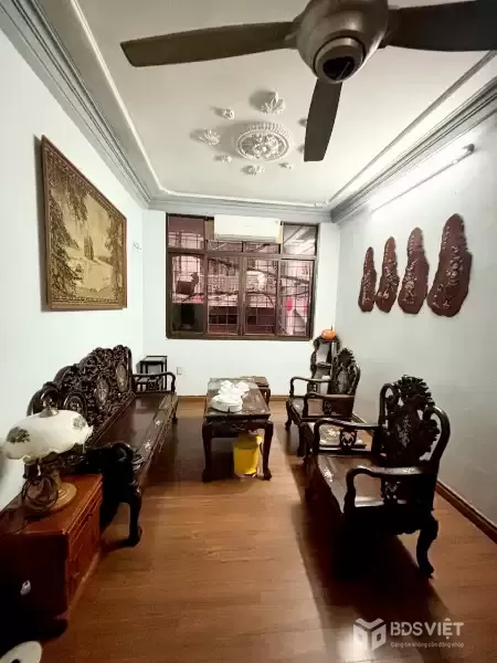 Bán Nhà Minh Khai 44m2. 5 tầng.  mặt tiền 5.4m. giá 17.5 tỷ Hai Bà Trưng Hà Nội