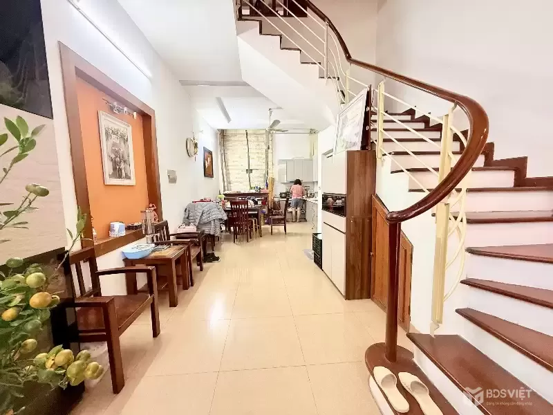 Bán nhà Kim Ngưu 51m2. 4 tầng. mặt tiền 4.2m. giá 14.5 Tỷ Hai Bà Trưng Hà Nội