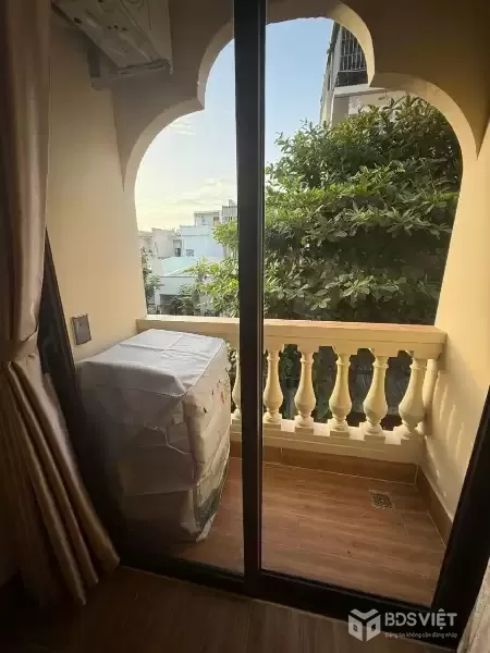 Bán tòa nhà 5 tầng Huy Cận, Hải Châu – Đà Nẵng – Có dòng tiền 50 triệu/tháng