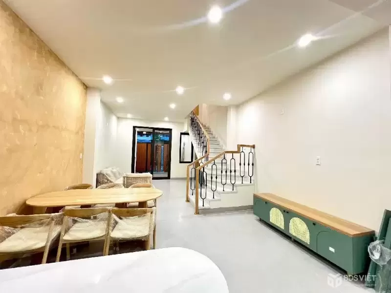 Nhà Phố 3 Tầng - Trần Hữu Trang - Hoà Cường Bắc - Sát Phan Đăng Lưu - Lê Thanh Nghị.