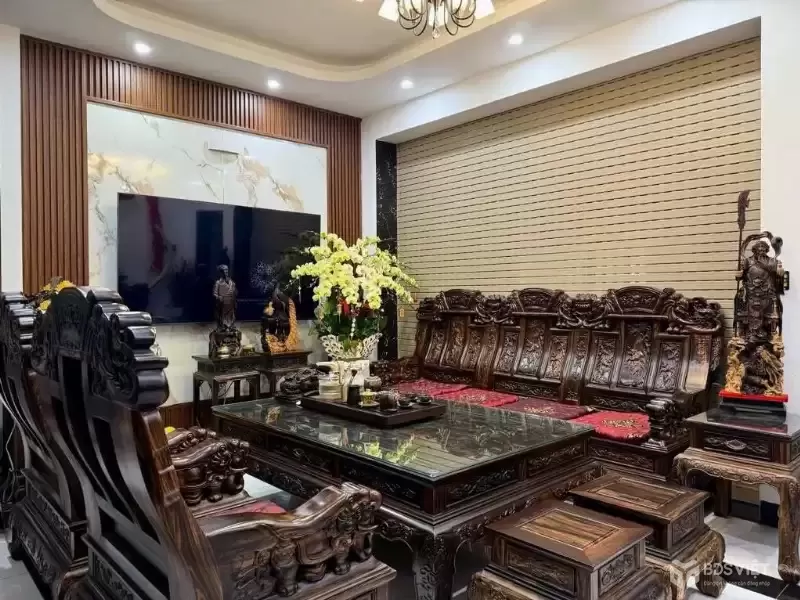 Bán Nhà Đê Trần Khát Chân 37m2. 5 tầng. mặt tiền 5.5m. giá 15.9 Tỷ Hai Bà Trưng Hà Nội