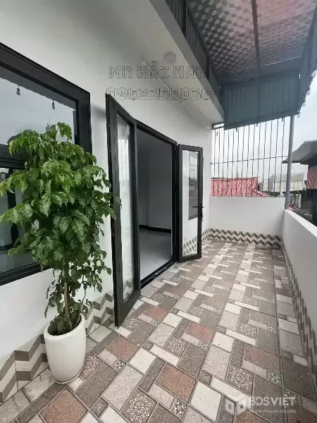 Bán Nhà Đê Trần Khát Chân 37m2. 5 tầng. mặt tiền 5.5m. giá 15.9 Tỷ Hai Bà Trưng Hà Nội