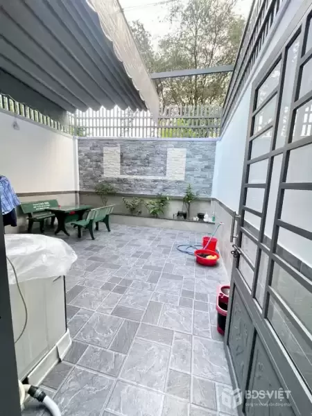 Bán nhà cấp 4 đẹp mới xây Tân Thạnh Đông dt 160m2 full thổ 2pn, 1wc giá 2,95 tỷ