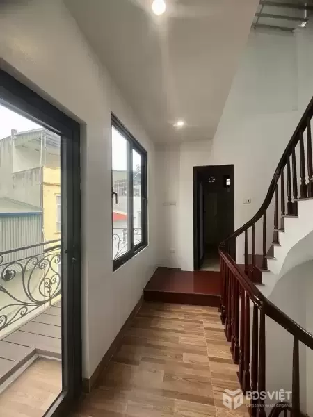 mặt phố đồng cổ tây hồ 31m x6 tầng 15,5 tỷ kinh doanh,ô tô tránh đỗ,gần hồ