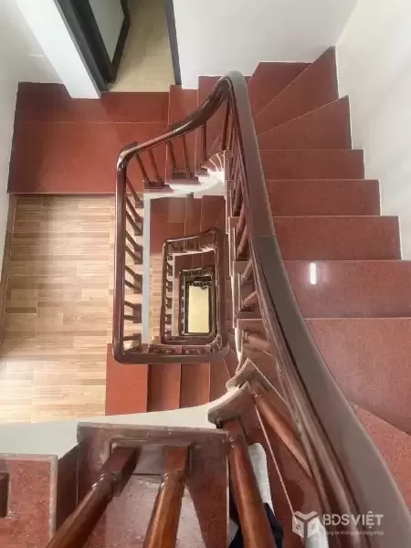 mặt phố đồng cổ tây hồ 31m x6 tầng 15,5 tỷ kinh doanh,ô tô tránh đỗ,gần hồ