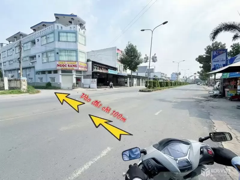 Bán nền thổ cư tại kp3, thị trấn Bến Lức dt 100m2 giá giảm còn 2 tỷ