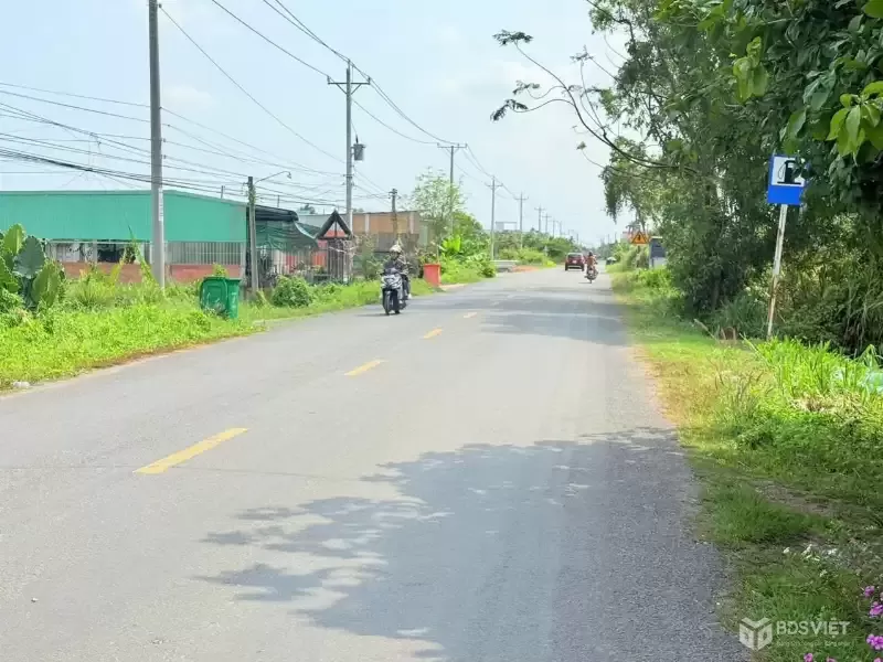 Bán đất mặt tiền đt 816, Thạnh Hòa dt 200m2 full thổ giá 2,19 tỷ