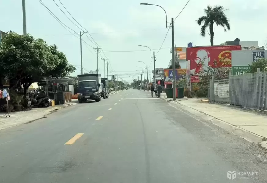 Bán đất mặt tiền đt 816, Thạnh Hòa dt 200m2 full thổ giá 2,19 tỷ