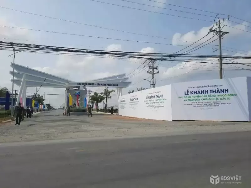 Bán đất mặt tiền tỉnh lộ 826b xã Phước Đông, Cần Đước dt 4000m2 ( 500m2 thổ ) giá chốt 25 tỷ