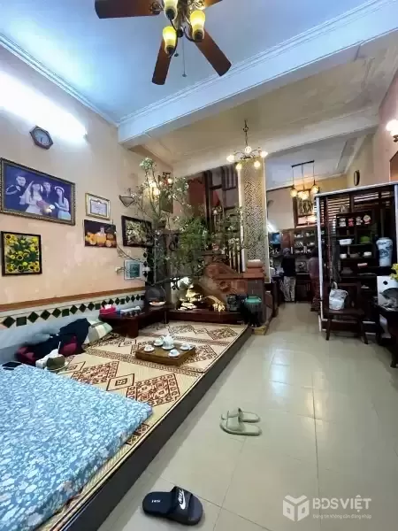 hoàng hoa thám DT 47m x4 tầng 14 tỷ ngõ ba gác thông,gần ô tô tránh,gần hồ tây