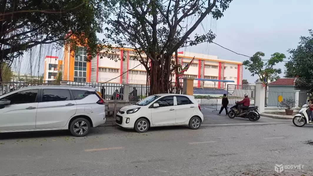 Bán gấp nhà Mặt phố Thạch Bàn, Long Biên, Kinh doanh đỉnh cao, đường nhiều ô tô tránh