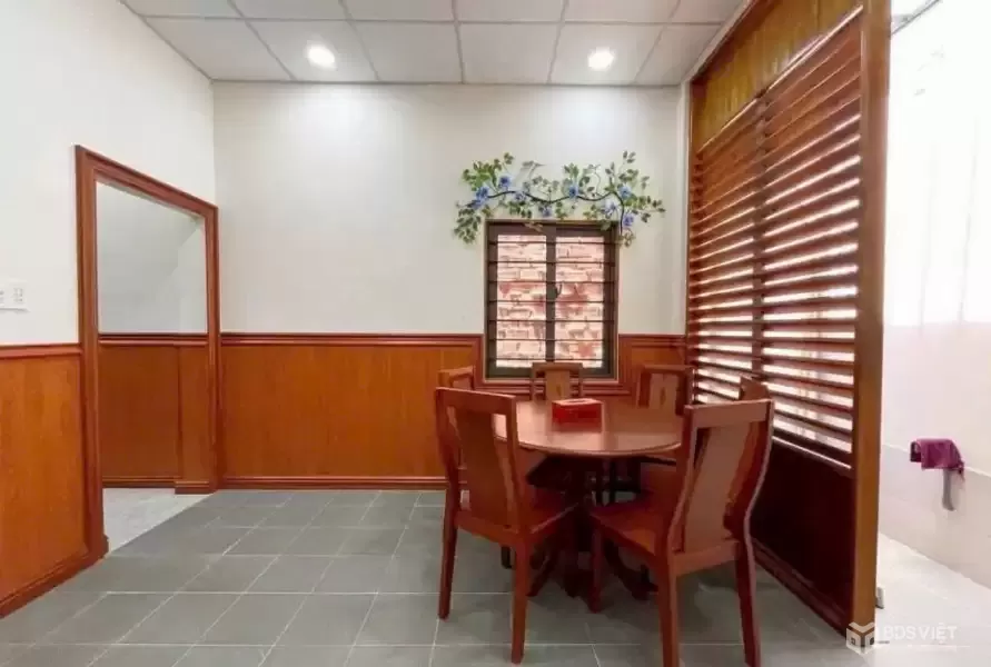 Bán nhà cấp 4 mặt tiền đường Tilip, thị trấn Đức Hòa dt 120m2 2pn, 1wc giá 1,85 tỷ