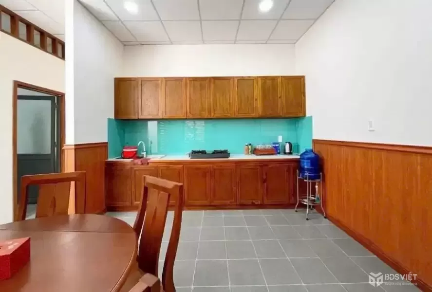 Bán nhà cấp 4 mặt tiền đường Tilip, thị trấn Đức Hòa dt 120m2 2pn, 1wc giá 1,85 tỷ