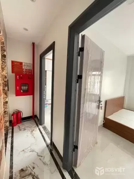 bán tòa CCMN ngọc khánh 47m x8 tầng 12 phòng 16,2 tỷ dòng tiền 70 tr/tháng