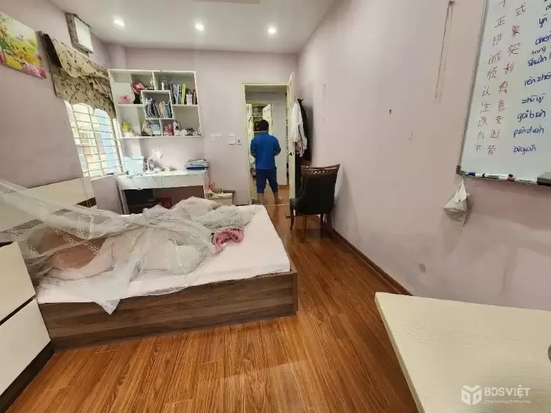 bán chung cư bộ quốc phòng hoàng quốc việt 140m 3 ngủ 2 wc giá 10,5 tỷ