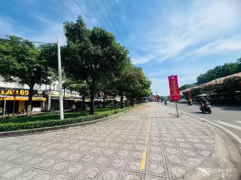 Nhà MT Đường Hồ Văn Tư Phường Hiệp Phú Cũ TP Thủ Đức.