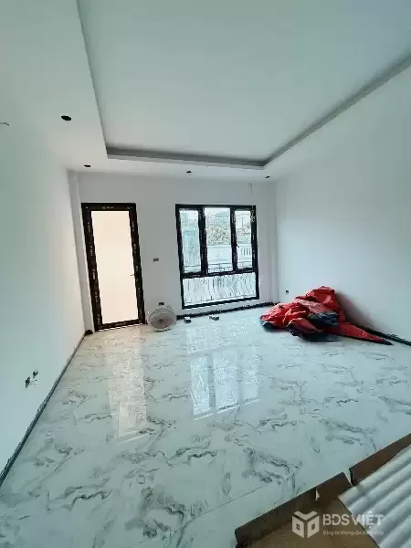 Bán Nhà Minh Khai 29/33m2. 5 tầng. mặt tiền 4.1m. giá đẹp 9.5 tỷ Hai Bà Trưng Hà Nội