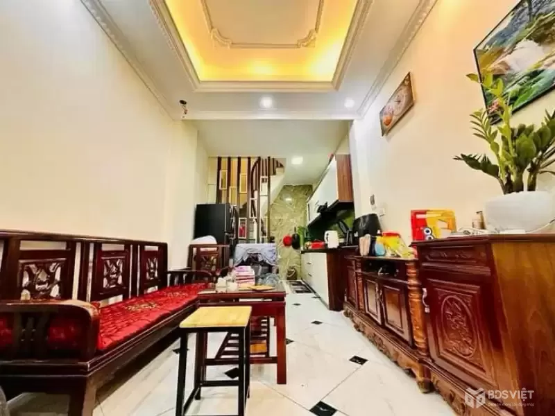 Bán Nhà Tân Mai 27m2. 4 tầng. mặt tiền 3m. giá 8.3 Tỷ Hoàng Mai Hà Nội