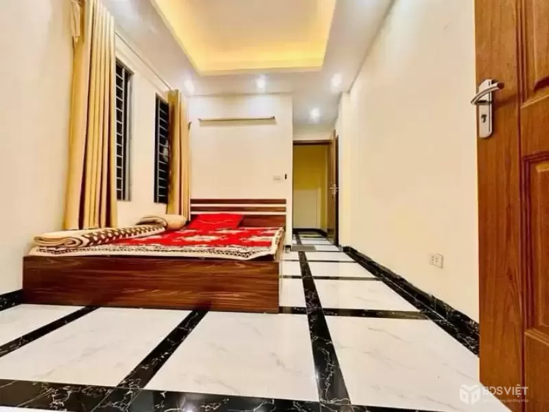 Bán Nhà Tân Mai 27m2. 4 tầng. mặt tiền 3m. giá 8.3 Tỷ Hoàng Mai Hà Nội