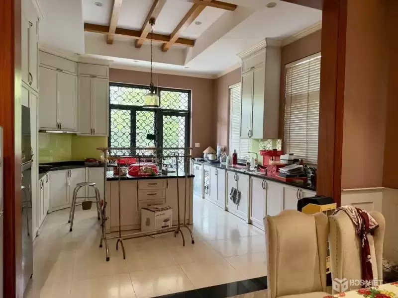 Biệt thự sân vườn vip Phước Vĩnh An tdt 1160m2 ( 629m2 thổ )3pn,2wc giá 20 tỷ