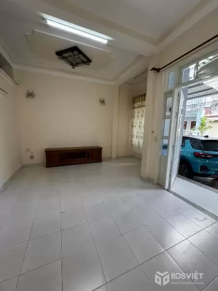 Cho thuê nhà 5 phòng ngủ đường Phan Chu Trinh Đà Lạt giá 12 triệu